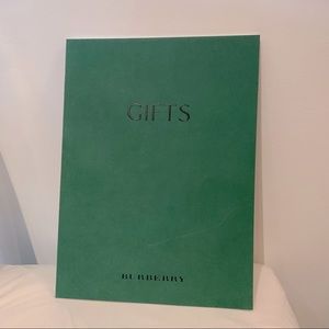 Burberry booklet 23x31cm